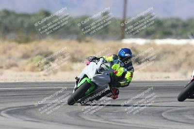 media/Oct-30-2025-Racers Edge (Thu) [[dabbdaf680]]/3-B Group/Session 4 Turn 16/